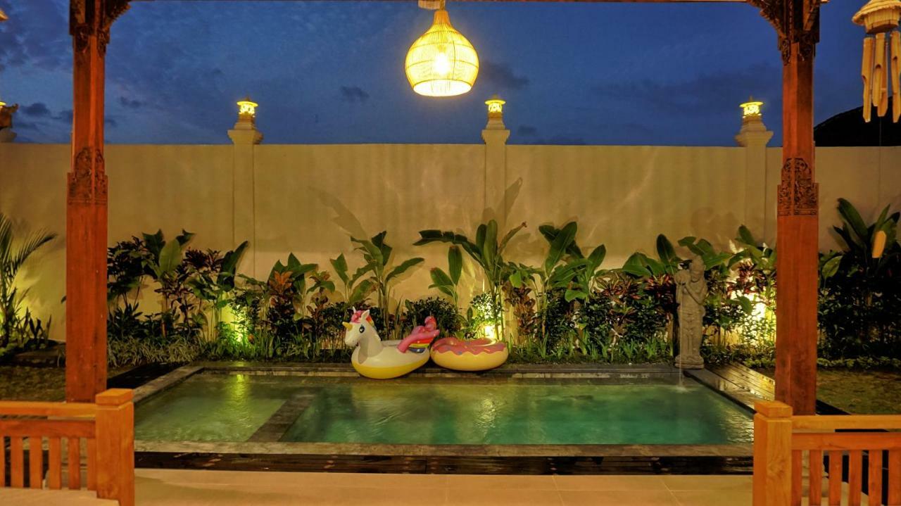 Sarayu Villa Seminyak Exterior foto